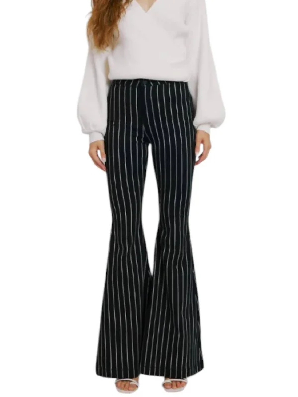 Jail Time Flare Pants In Black