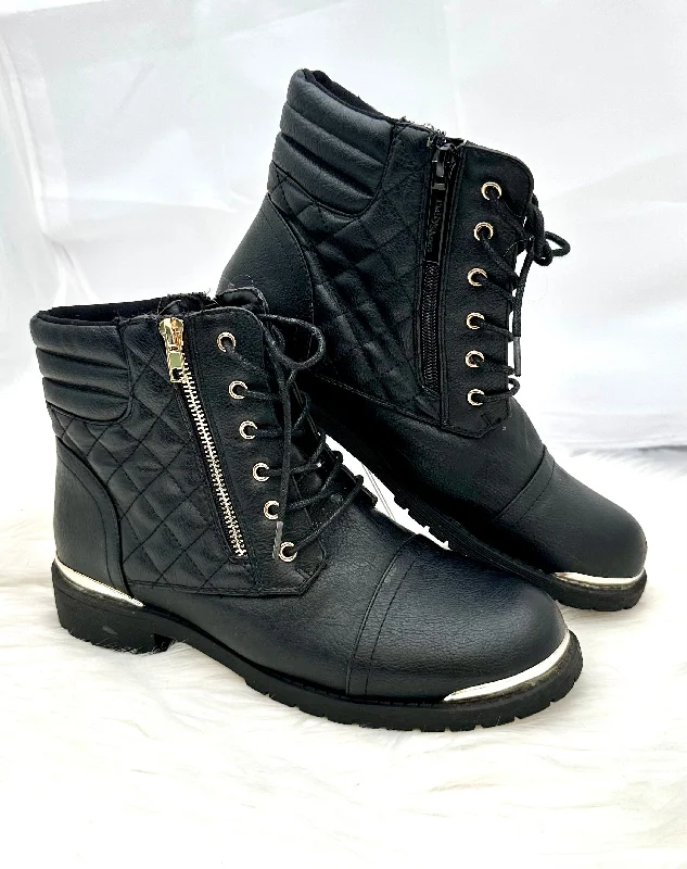 DAILY SHOES WOMENS BOOTS size 9 pre-owned